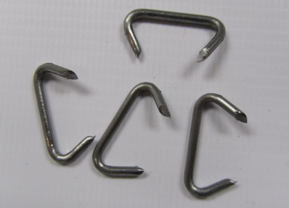 Hog Rings 20mm x 2mm 2.27kg Box - Motor Body Hardware, Automotive