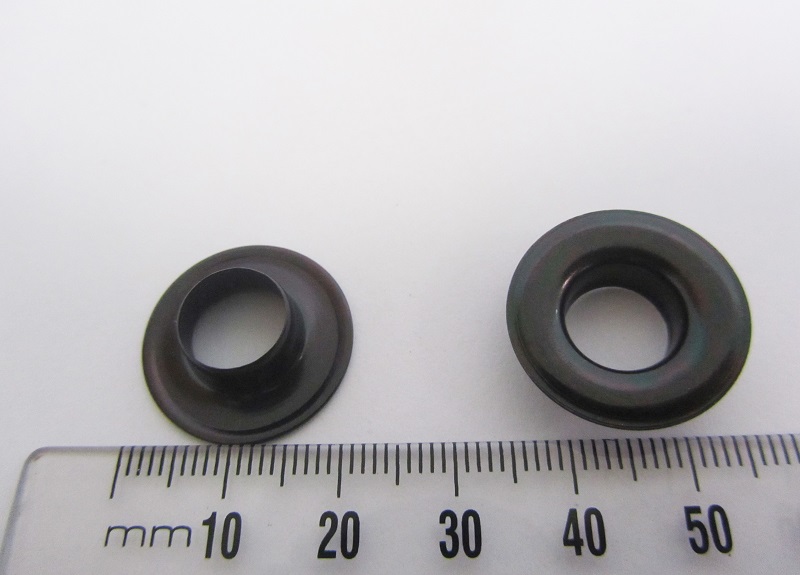 Self Piercing Eyelets F824SP4 Black 500 Pack Motor Body Hardware